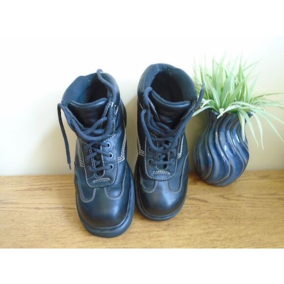 Vintage  Dr Martens Boots Mens US size 11 Womens US size 12 Made in England 9234 - Picture 2 of 12